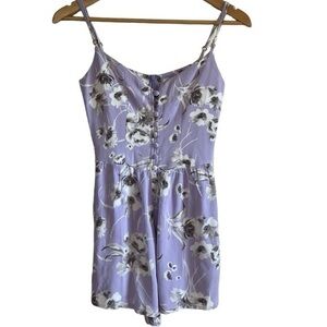 Flynn Skye purple floral sleeveless v-neck romper size XS excellent condition